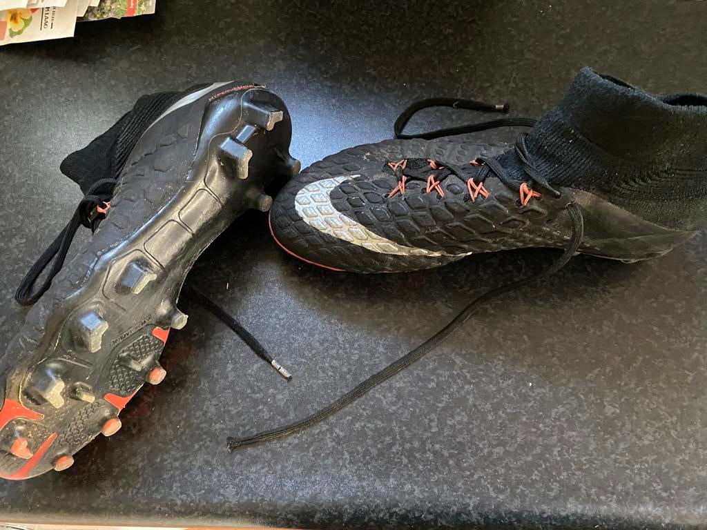 Nike hypervenom voetbalschoenen maat 38.5, Gebruikt, Maat XS of kleiner, Schoenen, Ophalen of Verzenden