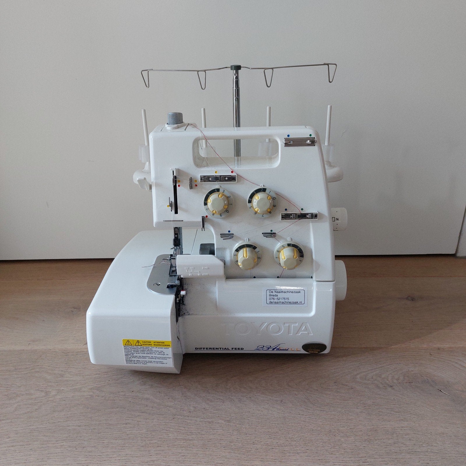 Toyota Lockmachine 234 Advanced - Zo goed als nieuw, Ophalen, Zo goed als nieuw, Lockmachine