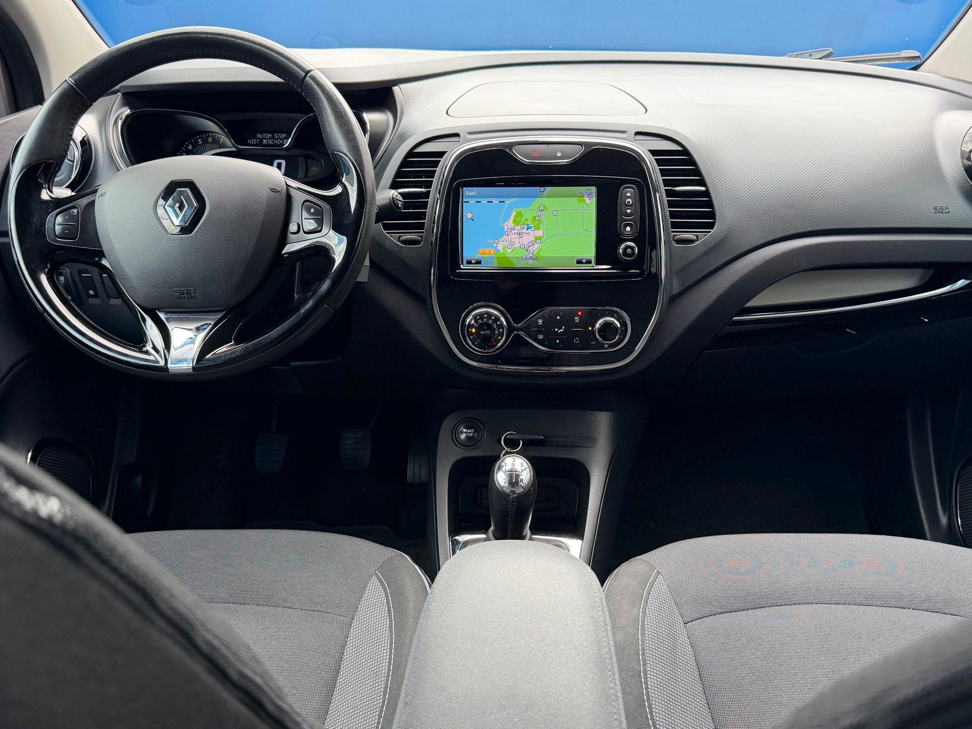 Renault Captur 0.9 TCe Dynamique|2e Eigenaar|Trekhaak|Navi|C, Auto's, Voorwielaandrijving, Stof, Gebruikt, Zwart