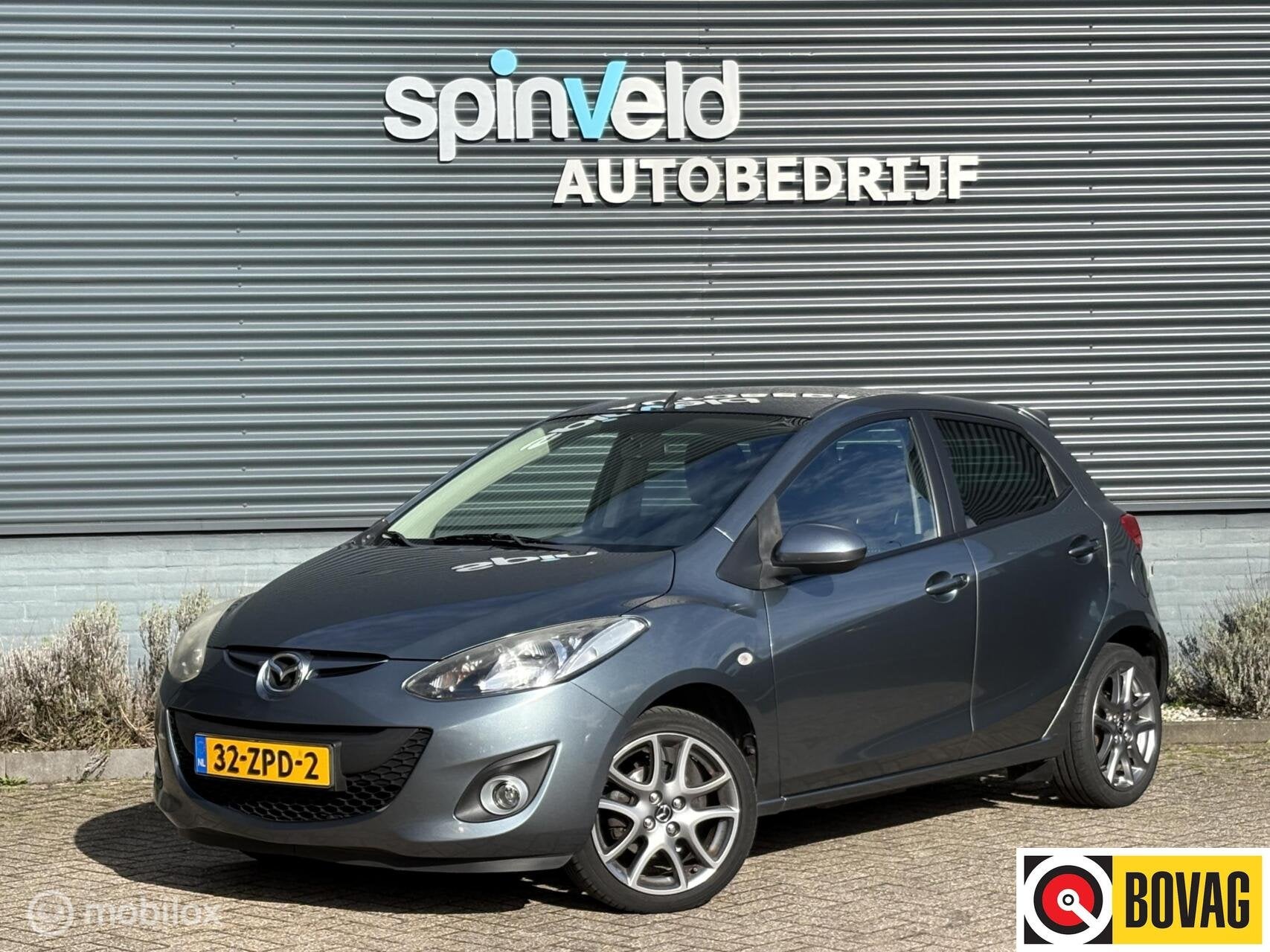 Mazda 2 1.3 BIFUEL GT - Trekhaak - Stoelverwarming - 1e EIG, Auto's, Voorwielaandrijving, 4 cilinders, 4 stoelen, Handgeschakeld