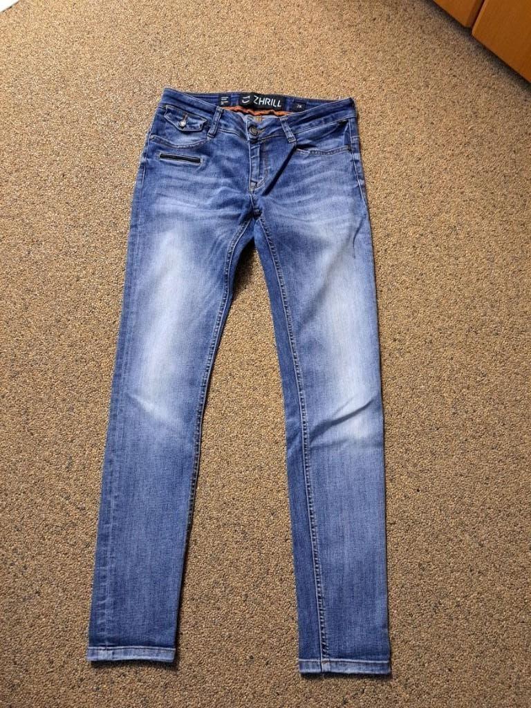 Zhrill jeans maat 28 middenblauw gebleekt, Blauw, Ophalen of Verzenden, Zo goed als nieuw, Zhrill
