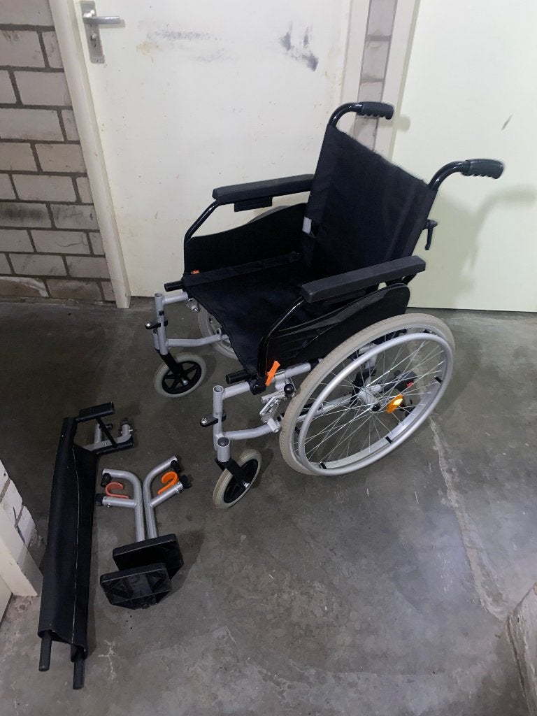 Inklapbare rolstoel evt met beensteun Excel G-Lightweight, Diversen, Ophalen, Inklapbaar, Zo goed als nieuw, Duwrolstoel