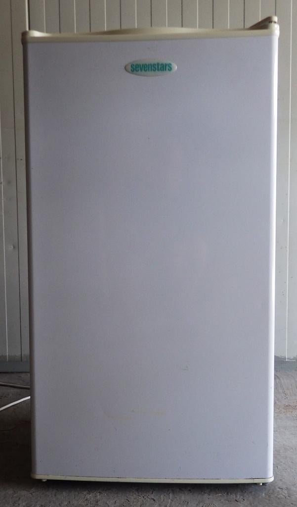 *Sevenstairs koelkast met diepvriesvak*, Witgoed en Apparatuur, Koelkasten en IJskasten, Ophalen, Gebruikt, 200 liter of meer