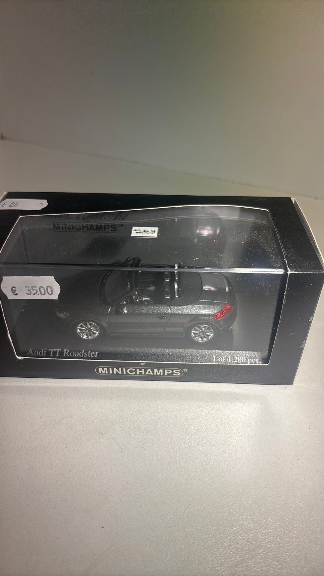 Audi tt roadster minichamps 1.43, Hobby en Vrije tijd, Auto, Ophalen of Verzenden, MiniChamps, A