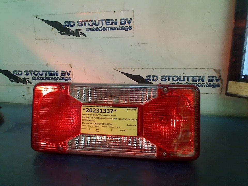 Achterlicht Rechts Iveco New Daily VI (2016-04/..) E132060, Auto-onderdelen, Verlichting, Overige automerken, Gebruikt