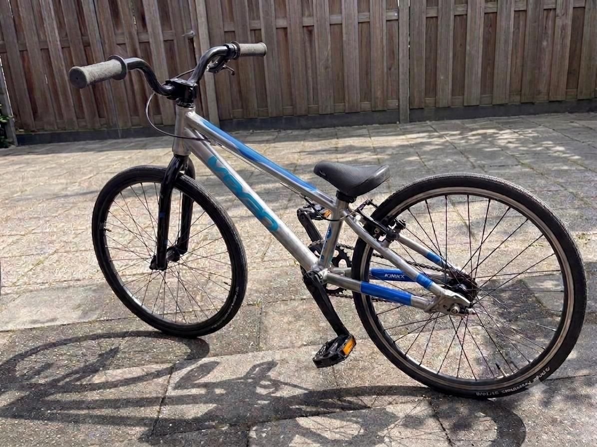 Nette Meybo Flow BMX racefiets – Goede staat, Fietsen en Brommers, Ophalen, Velgrem, Aluminium, Zo goed als nieuw
