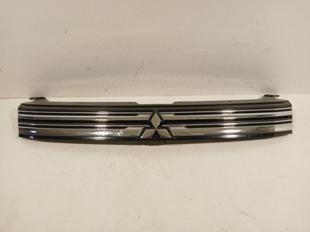 Grille Mitsubishi Outlander, Onderdelen@venauto.nl, Van der Ven Autorecycling B.V., Gebruikt, Ettenseweg 76, 4706 PB Roosendaal, The Netherlands