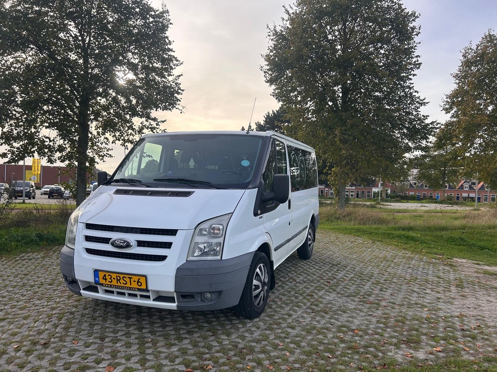 Ford Transit 2.2 D 300S 63KW Kombi 2011 Wit, Wit, 9 stoelen, Particulier, 1700 kg
