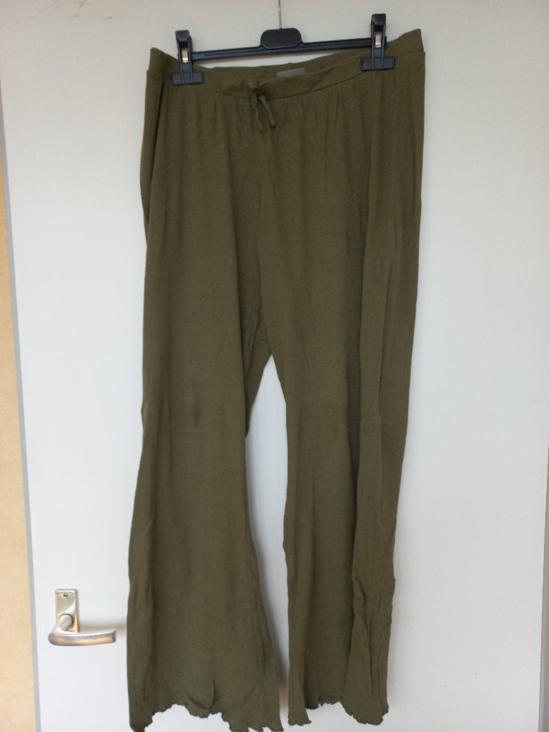 Broek khaki maat L, Maat 42/44 (L), Nieuw, Ophalen of Verzenden, Onbekend