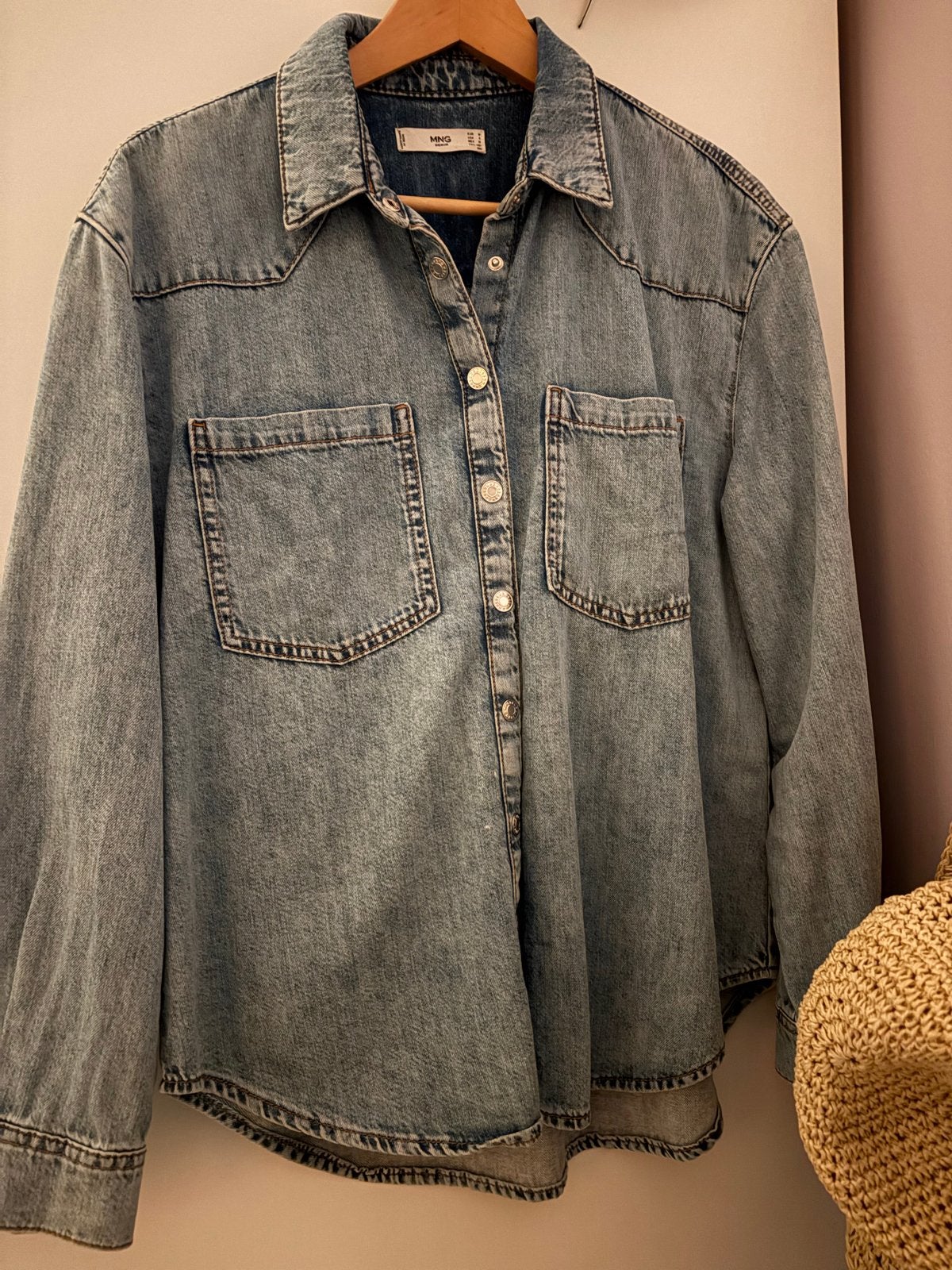 MNG Denim spijkerblouse - Maat M, Ophalen of Verzenden, Nieuw, Maat 38/40 (M), Blauw