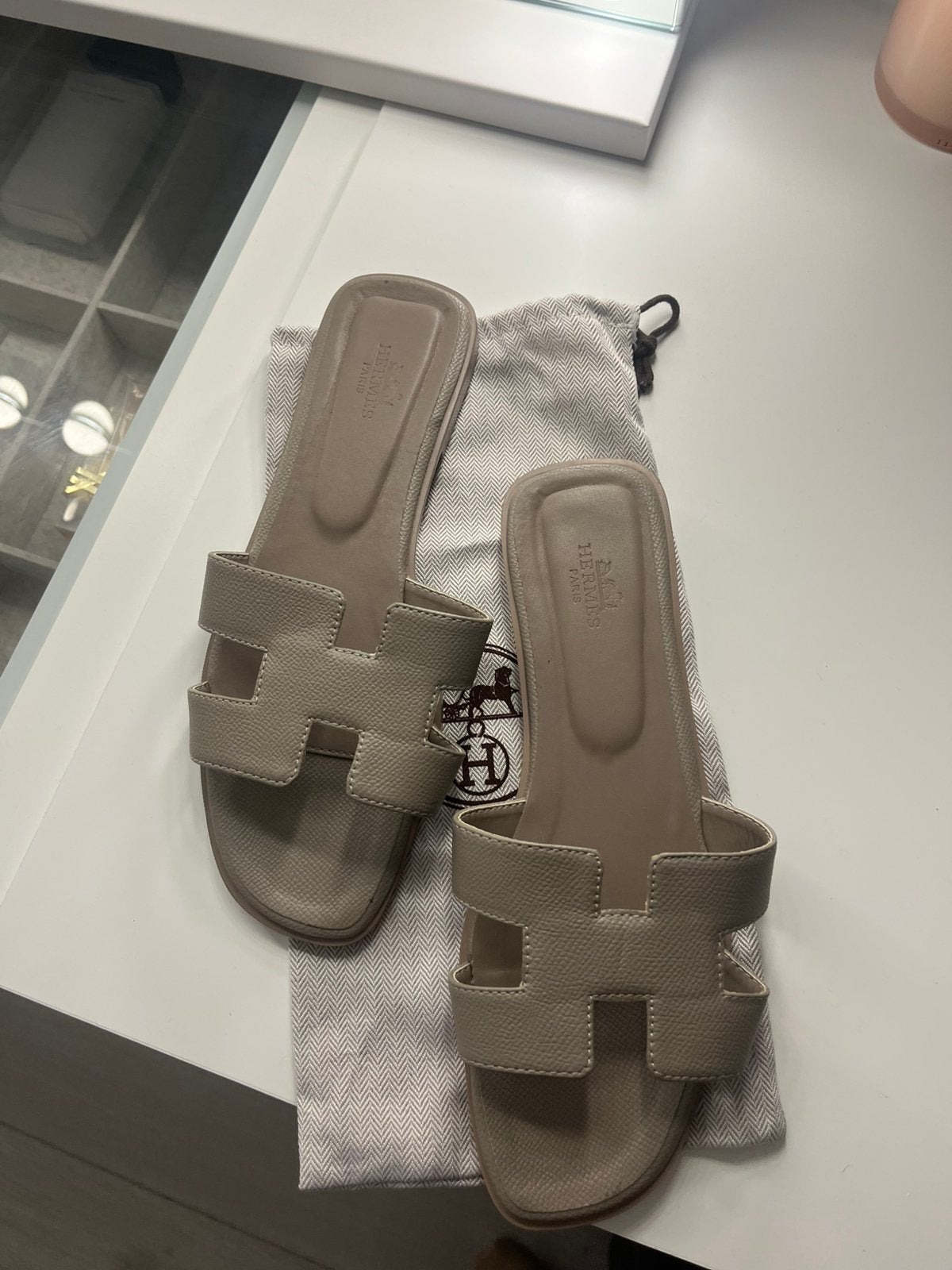 Hermes slippers, Overige kleuren, Gedragen, Ophalen, Slippers