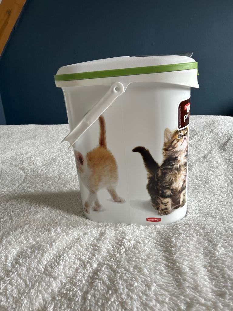 Vooerbak Nieuw van het merk curver 10 L, Dieren en Toebehoren, Ophalen of Verzenden, Nieuw
