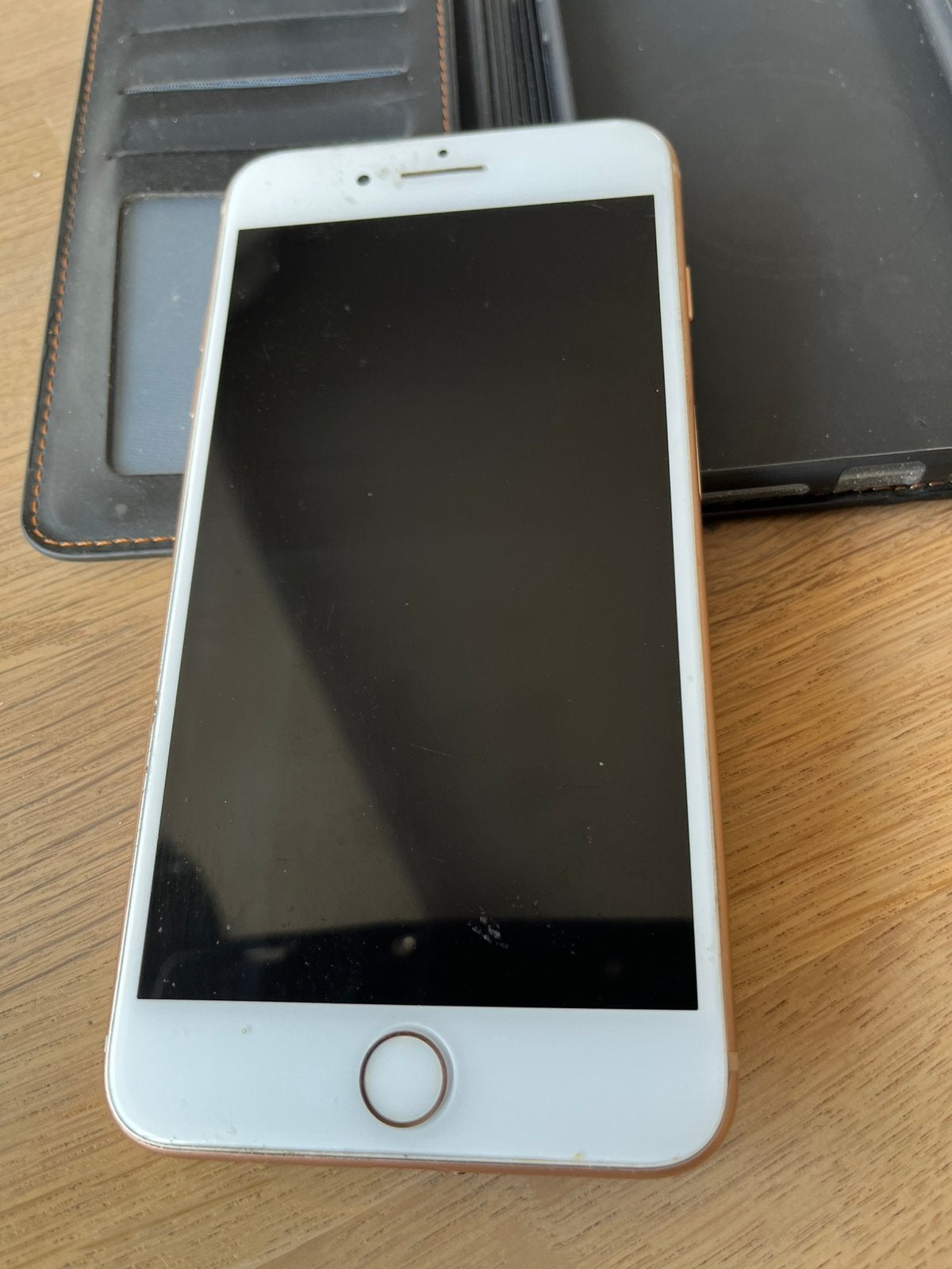 iPhone 8 plus 64gb wit, Telecommunicatie, Mobiele telefoons | Apple iPhone, Gebruikt, IPhone 8 Plus, Wit, 78 %