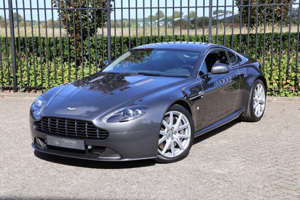 Aston Martin V8 Vantage, Auto's, Automaat, Achterwielaandrijving, Leder, Bedrijf
