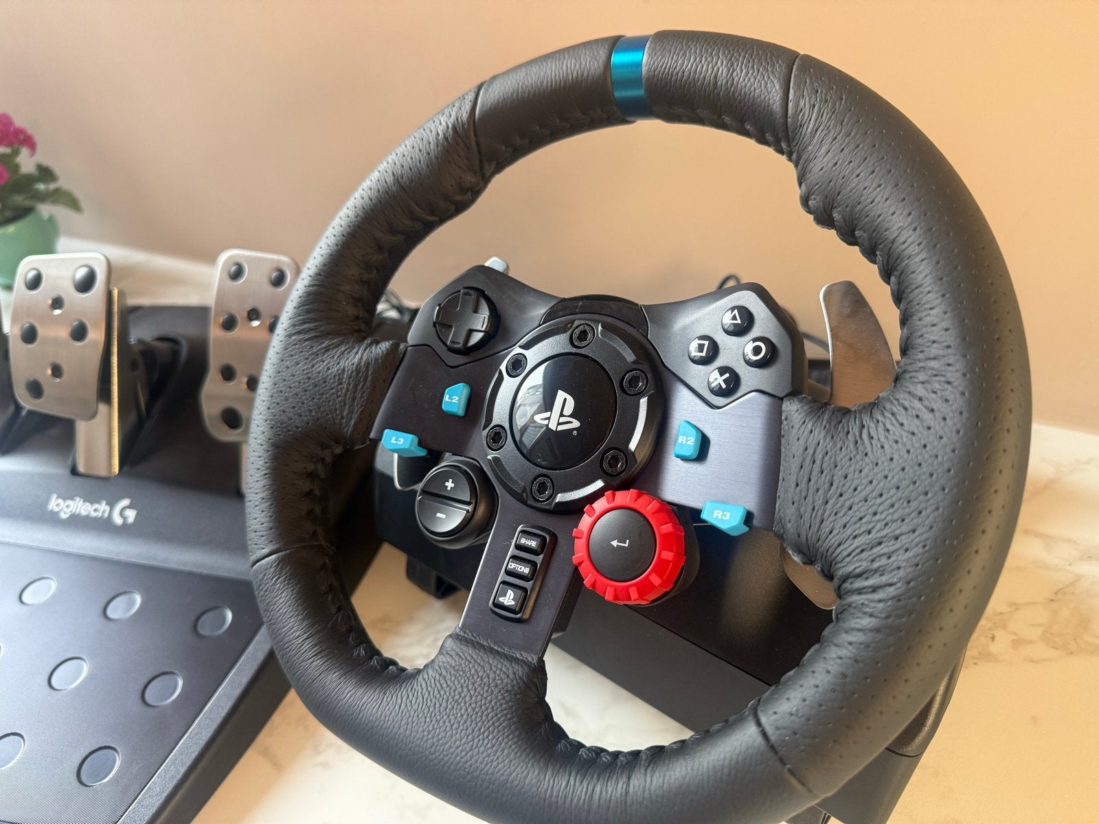 Logitech G29 Driving Force Racing Wheel + Pedalen, Ophalen of Verzenden, Zo goed als nieuw