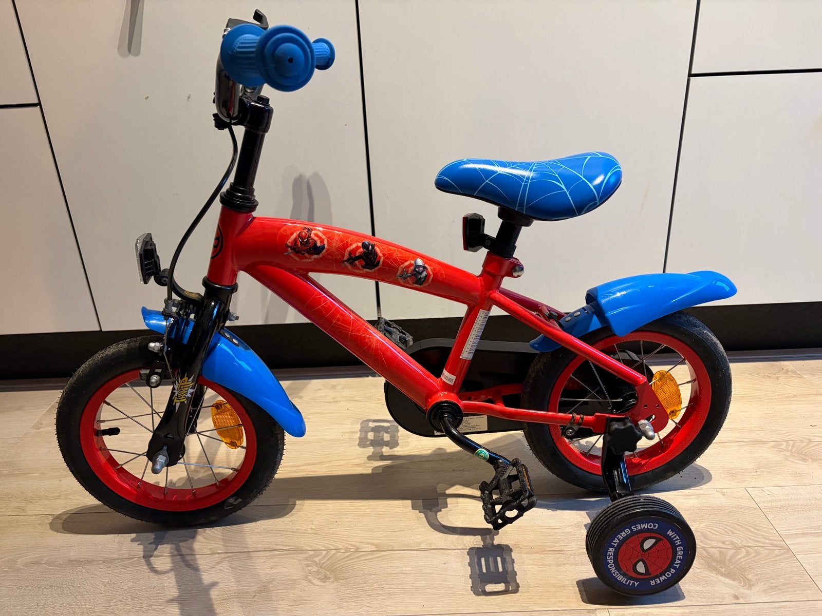 Spiderman Kinderfiets 12 inch met zijwieltjes, Ophalen, Zijwieltjes, Velgrem, Minder dan 16 inch