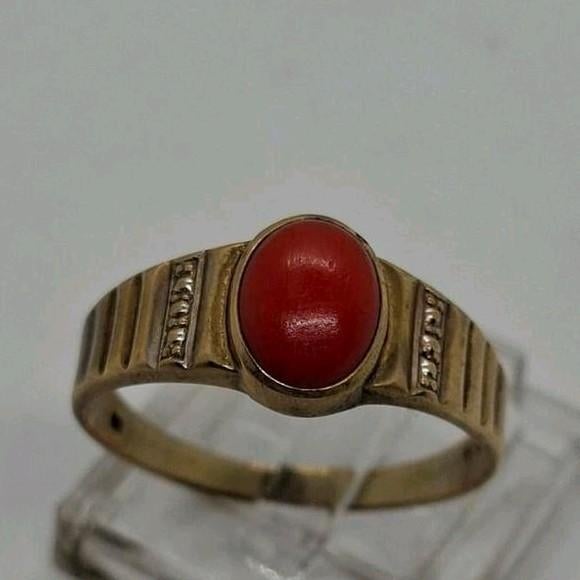 Gouden ring  met bloedkoraal - Maat 19, Ophalen of Verzenden