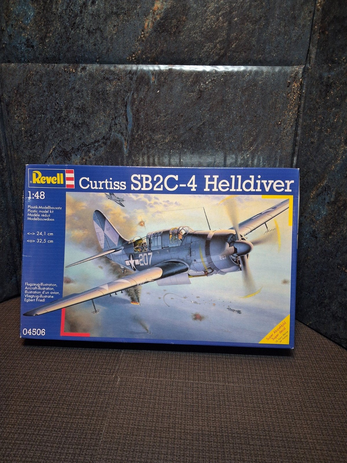 Revell - Curtiss SB2C-4 Helldiver, Revell, Ophalen of Verzenden, Zo goed als nieuw, Groter dan 1:72