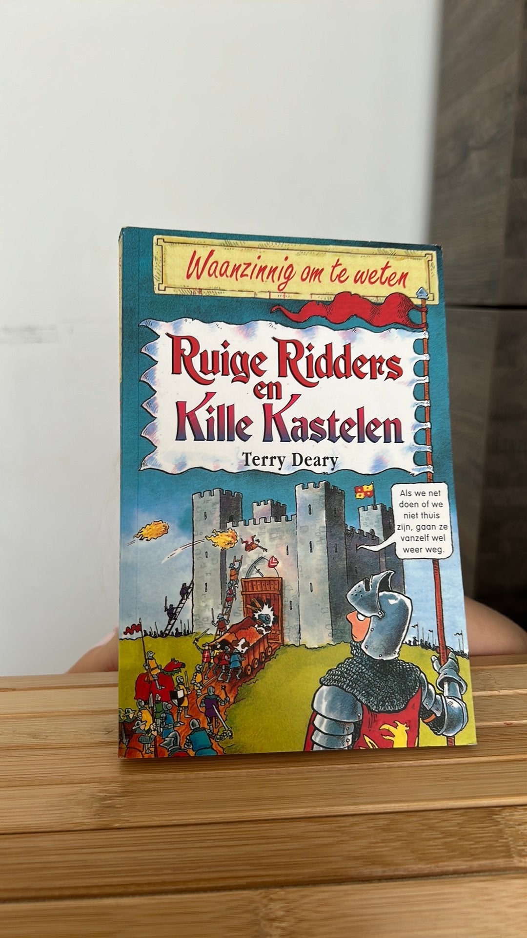 Terry Deary - Ruige ridders en kille kastelen, Ophalen of Verzenden, Zo goed als nieuw, Terry Deary