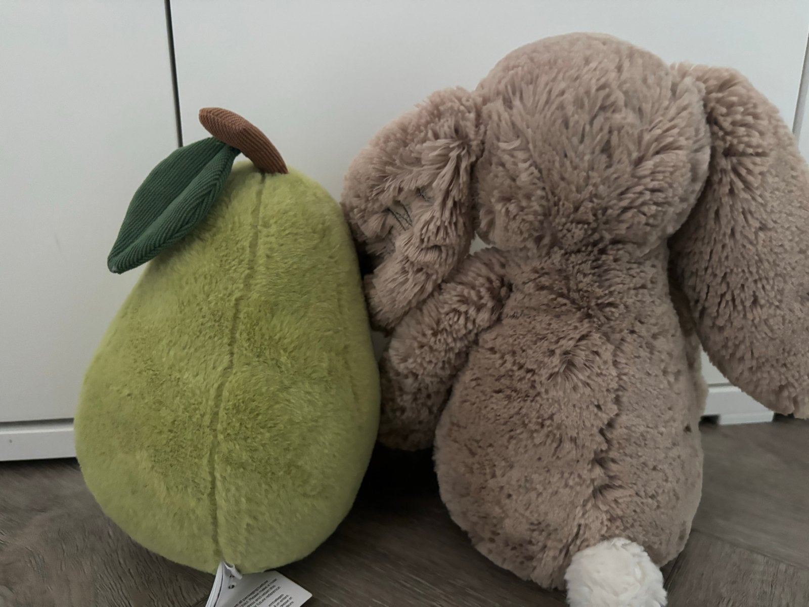 Jellycat knuffels: peer en konijn, Jellycat, Konijn, Ophalen of Verzenden, Middelgroot (20 tot 80 cm)