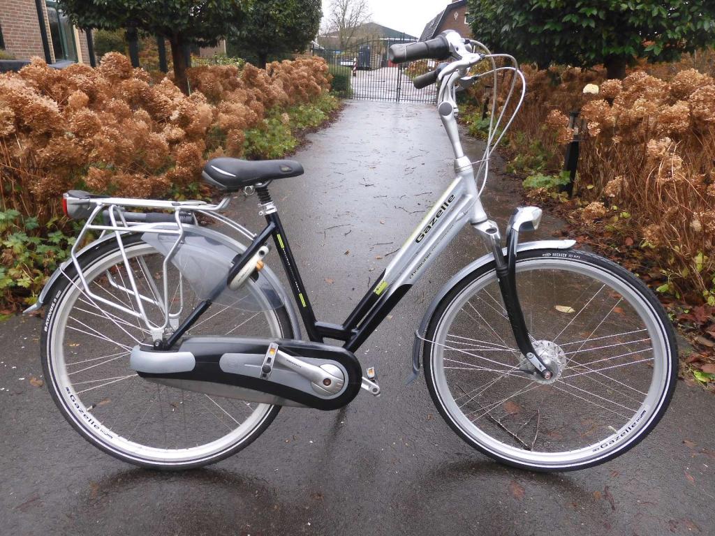 Mooie 28" Gazelle Chamonix met 8 versnellingen en laag frame, Fietsen en Brommers, Fietsen | Dames | Damesfietsen, Gazelle, 47 tot 50 cm