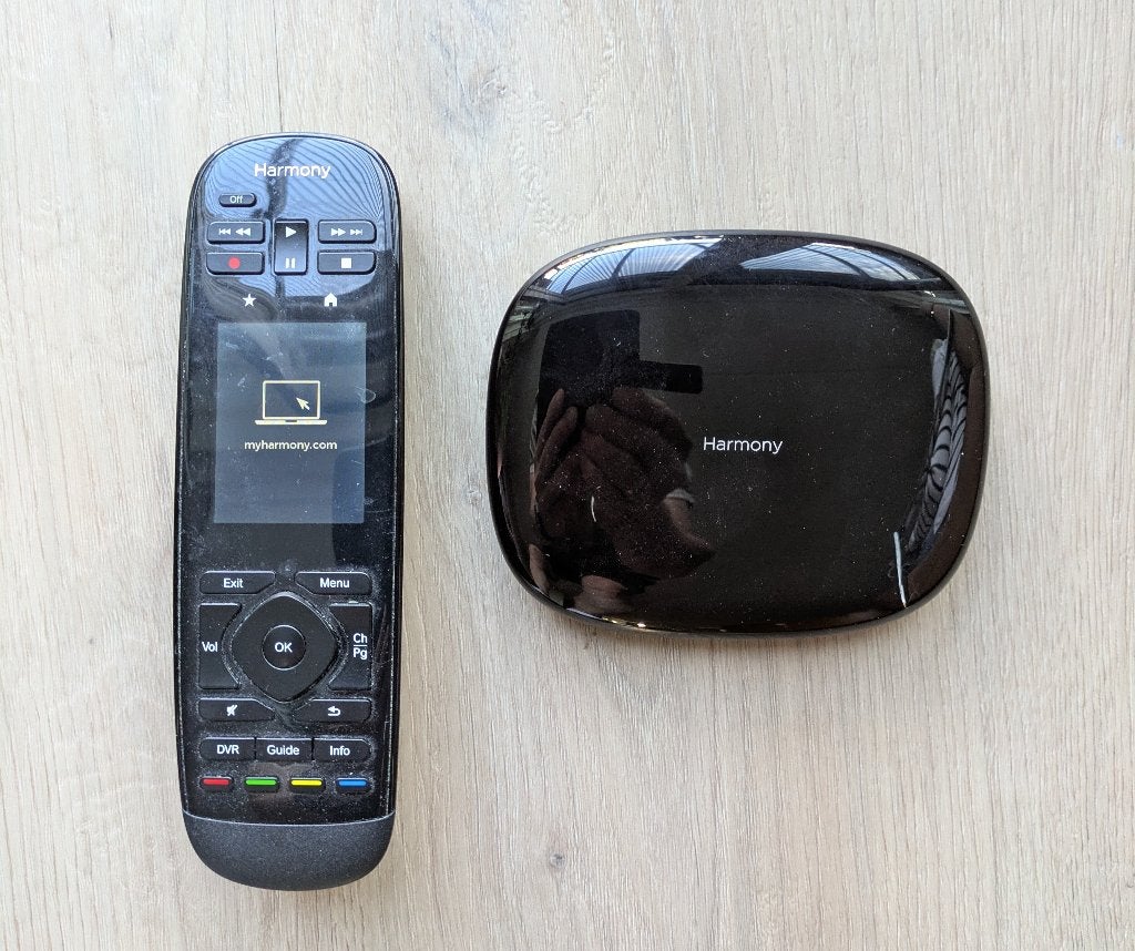 Logitech Harmony Ultimate met Hub (afstandsbediening), Game console, Gebruikt, Universeel, Ophalen of Verzenden