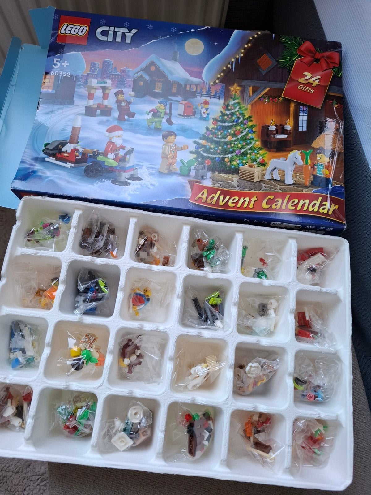 LEGO City Adventskalender 2022 (60352), Ophalen of Verzenden, Nieuw