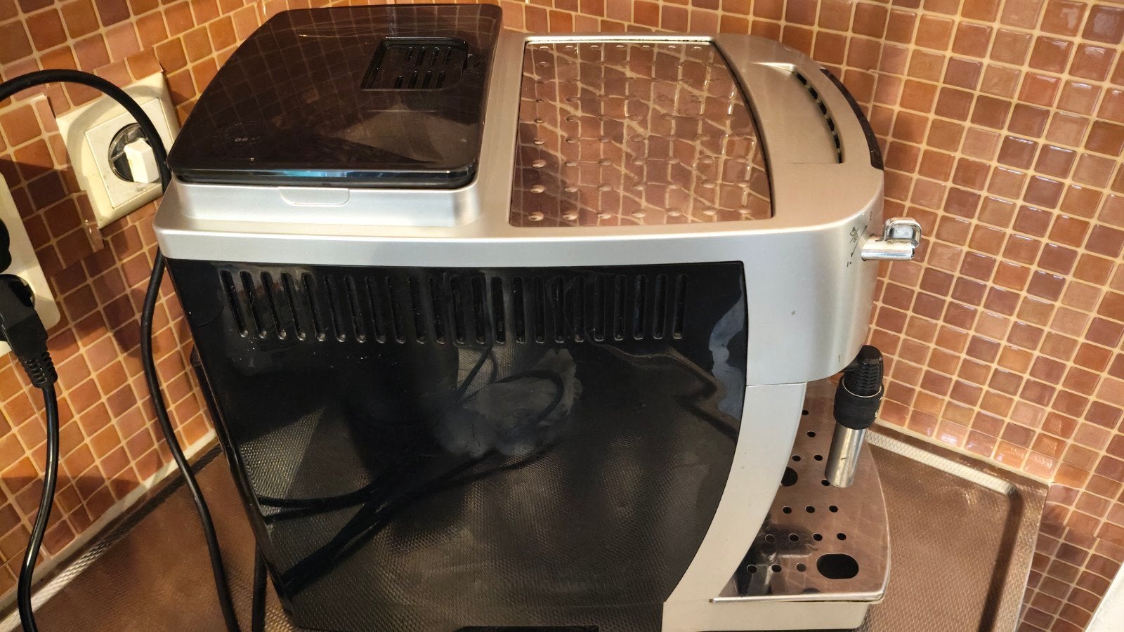 De'LONGHI Magnifica S PLUS ECAM 22.110.B Koffiemachine, Ophalen of Verzenden, Gebruikt, Koffiemachine