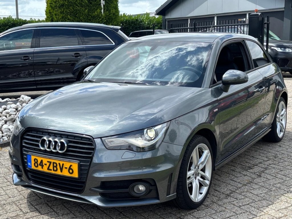 Audi A1 1.2 TFSI S-Line 2012 Daytona NL Auto (bj 2012), Auto's, Euro 5, 86 pk, 4 cilinders, 4 stoelen