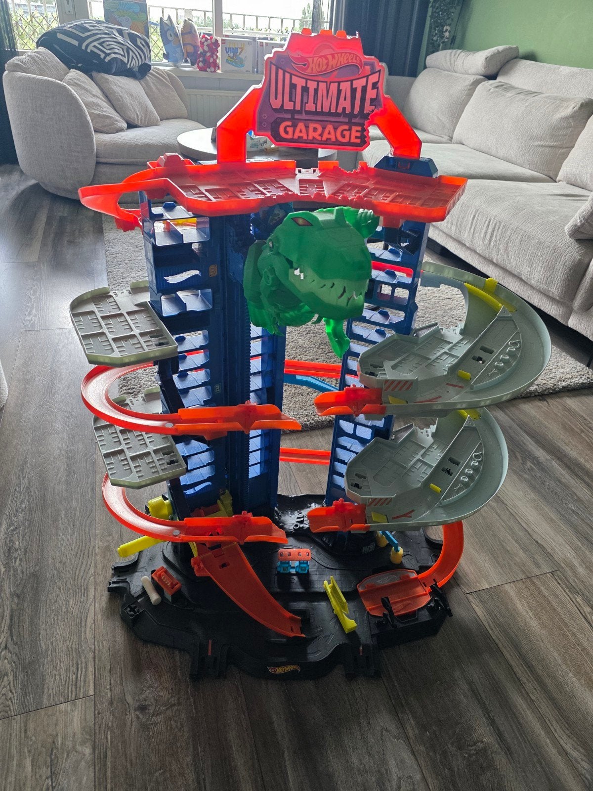 Hotwheels Dino garage, Kinderen en Baby's, Speelgoed | Racebanen, Ophalen of Verzenden, Handmatig, Hot Wheels