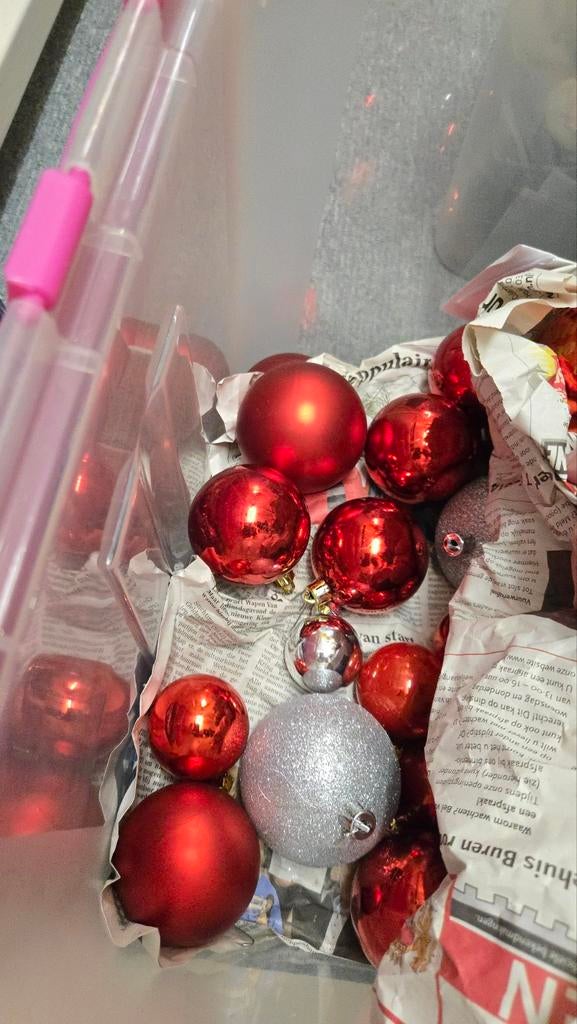Kerstballen rood + gouden kerstballen slinger., Diversen, Kerst, Ophalen, Gebruikt