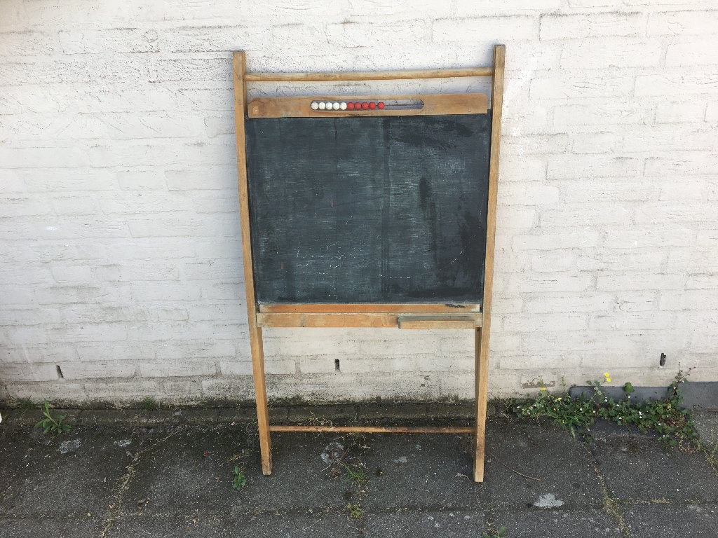 krijtbord schoolbord van vroeger op houten standaard, Diversen, Schoolborden, Ophalen of Verzenden, Gebruikt, Krijtbord