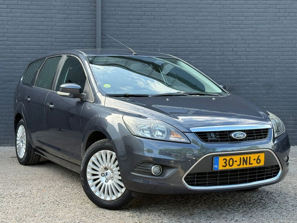 Ford Focus Wagon 1.8 Titanium Flexi Fuel NAVI | AIRCO | TREK, Auto's, Ford, 4 cilinders, Overige brandstoffen, Grijs, Euro 4