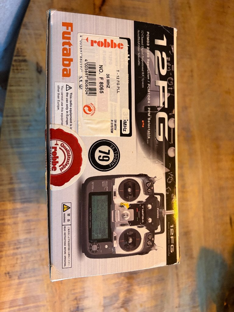 Futaba 12FG zenderset 35Mhz + Fasst zgan, Ophalen of Verzenden, Zo goed als nieuw