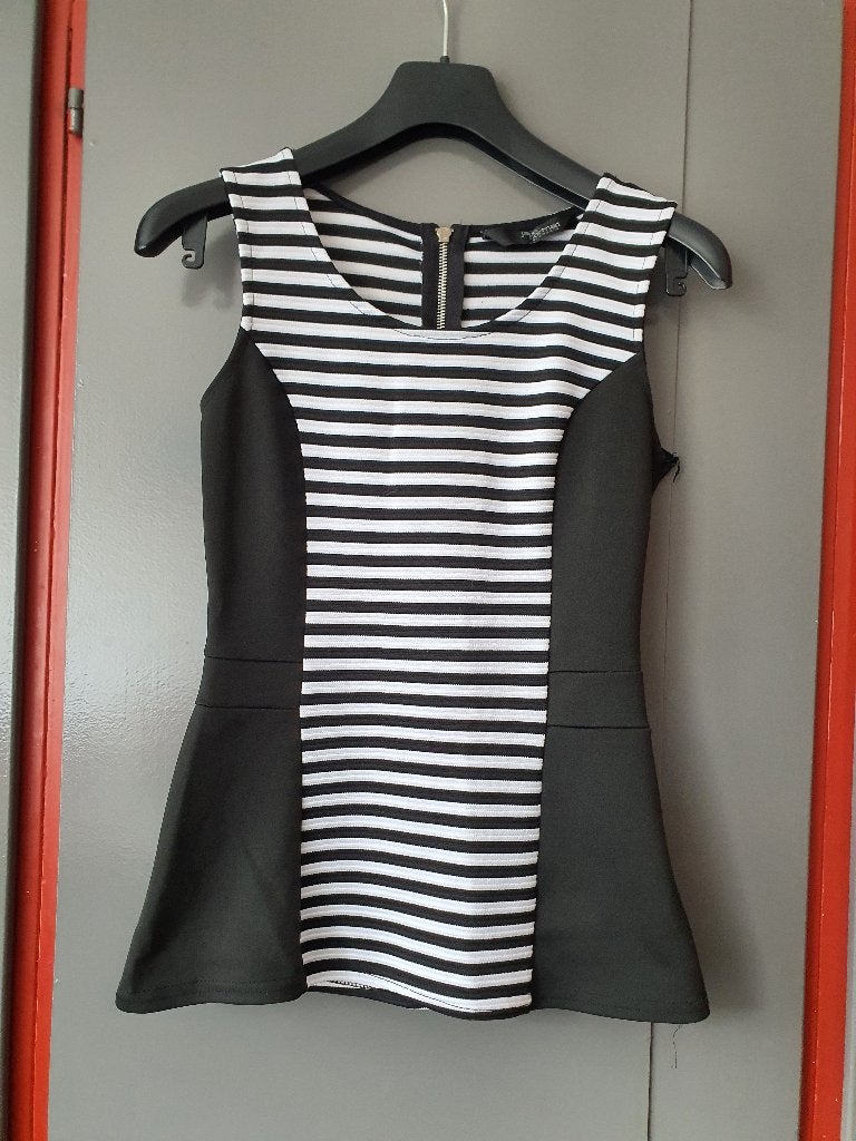 Jane Norman zwart-wit peplum top – maat XS, Wit, Ophalen of Verzenden, Zo goed als nieuw, Zonder mouw