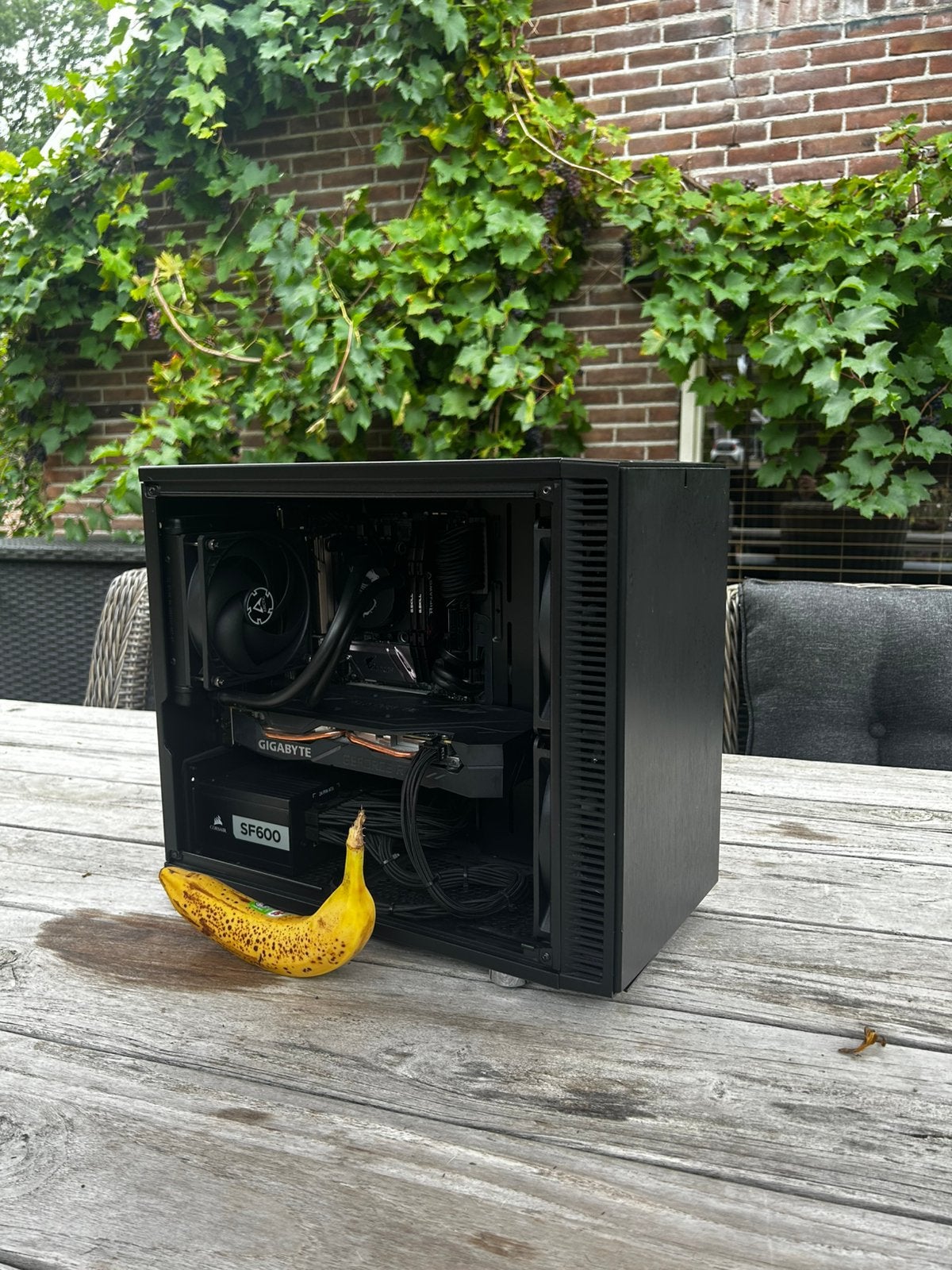 Mini-ITX Game PC | i7-9700K | RTX 2070 8GB | 16GB | 1TB WIFI, Ophalen of Verzenden, Zo goed als nieuw, Gaming, SSD