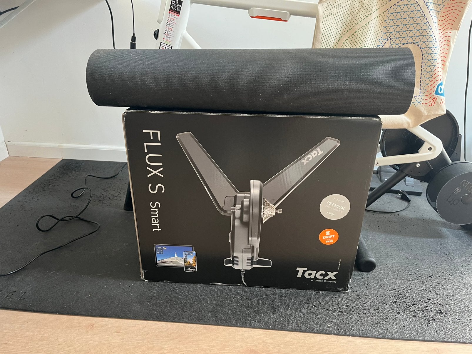 Tacx flux S incl mat en 8 speed cassette, Ophalen, Zo goed als nieuw, Overige typen