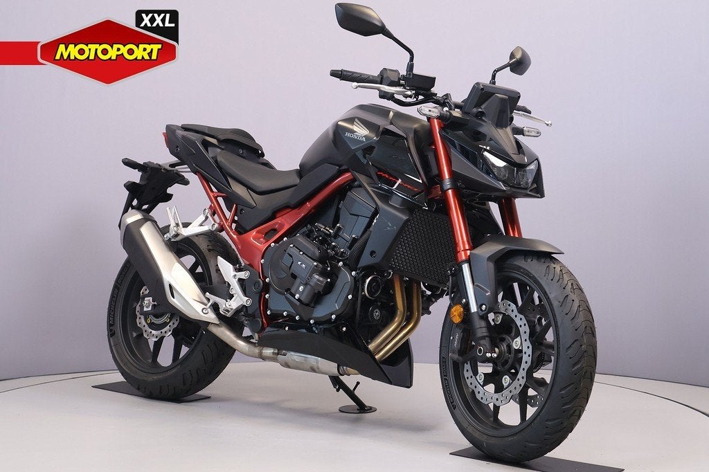 Honda CB 750 HORNET E-CLUTCH (bj 2026), Motoren, Motoren | Honda, Honda Motor Europe Ltd, Bedrijf, Customer.service@honda-eu.com