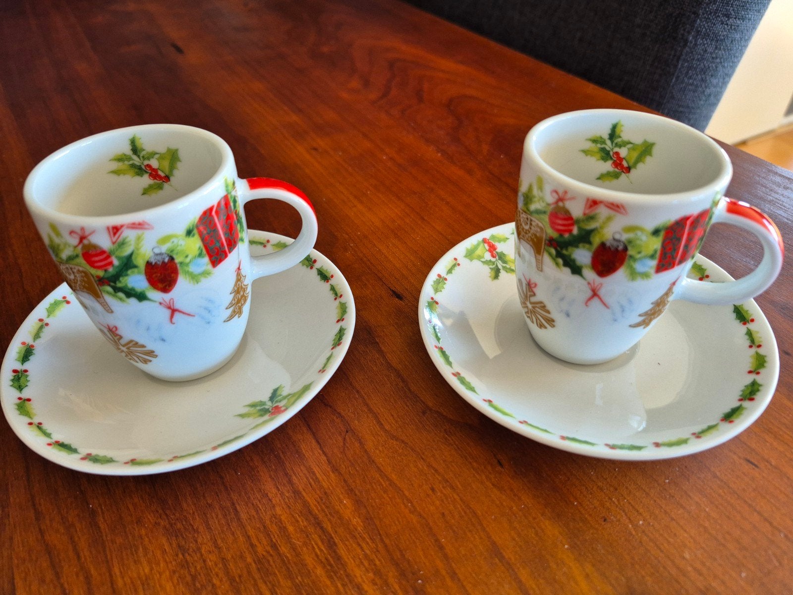2 Espresso koffiekopjes, Ophalen of Verzenden, Zo goed als nieuw, Overige stijlen, Kop(pen) en/of Schotel(s)