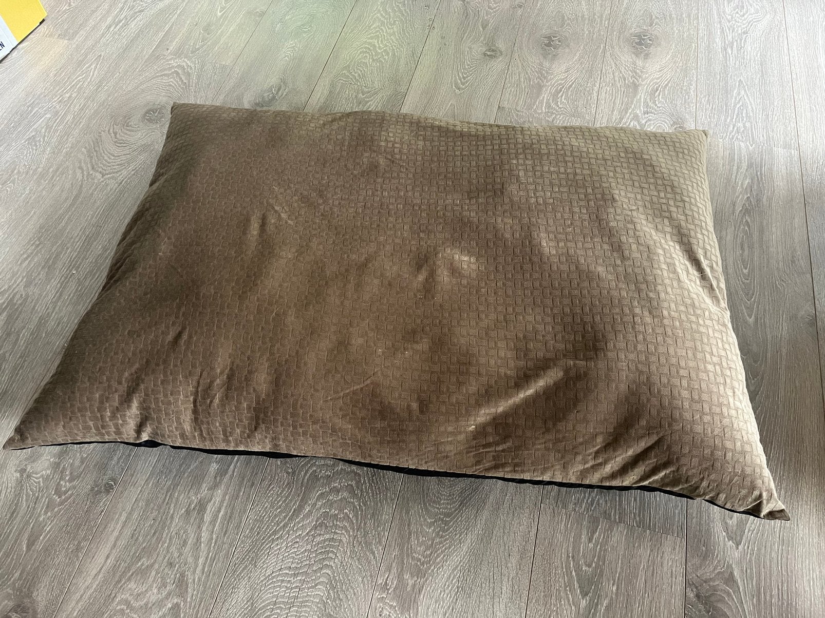 Hondenkussen 100 x 70 cm – lichtbruin – zo goed als nieuw, Ophalen, Zo goed als nieuw