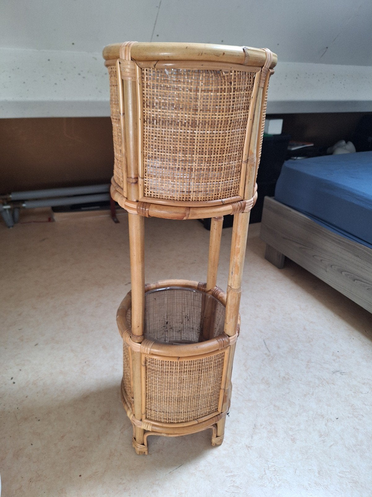 Vintage Bamboe Plantenstandaard - Twee Lagen, Gebruikt, Mand, Ophalen of Verzenden, Riet