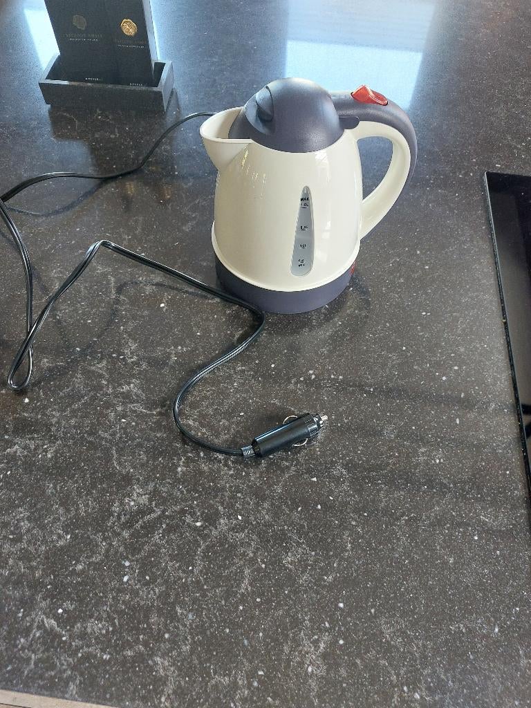 Waterkoker, 1 tot 2 liter, Ophalen, Nieuw