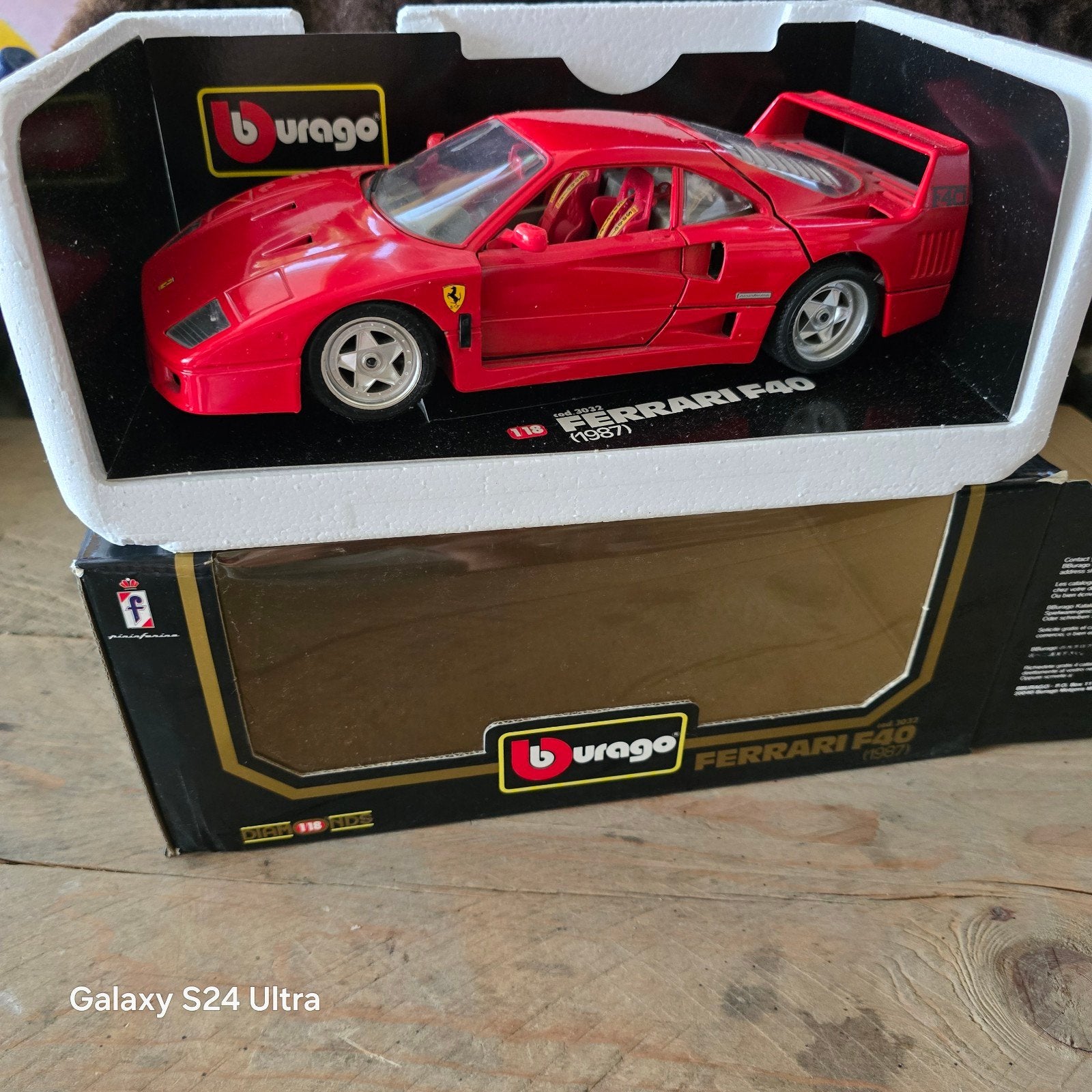 Ferrari F40 1987, Ophalen of Verzenden