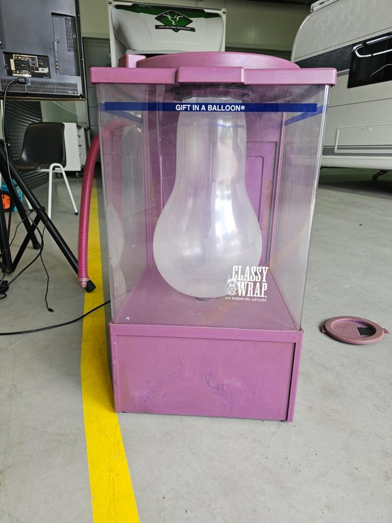 Classy Wrap “Gift in a Balloon” machine cadeauballon, Ophalen, Gebruikt, ., .