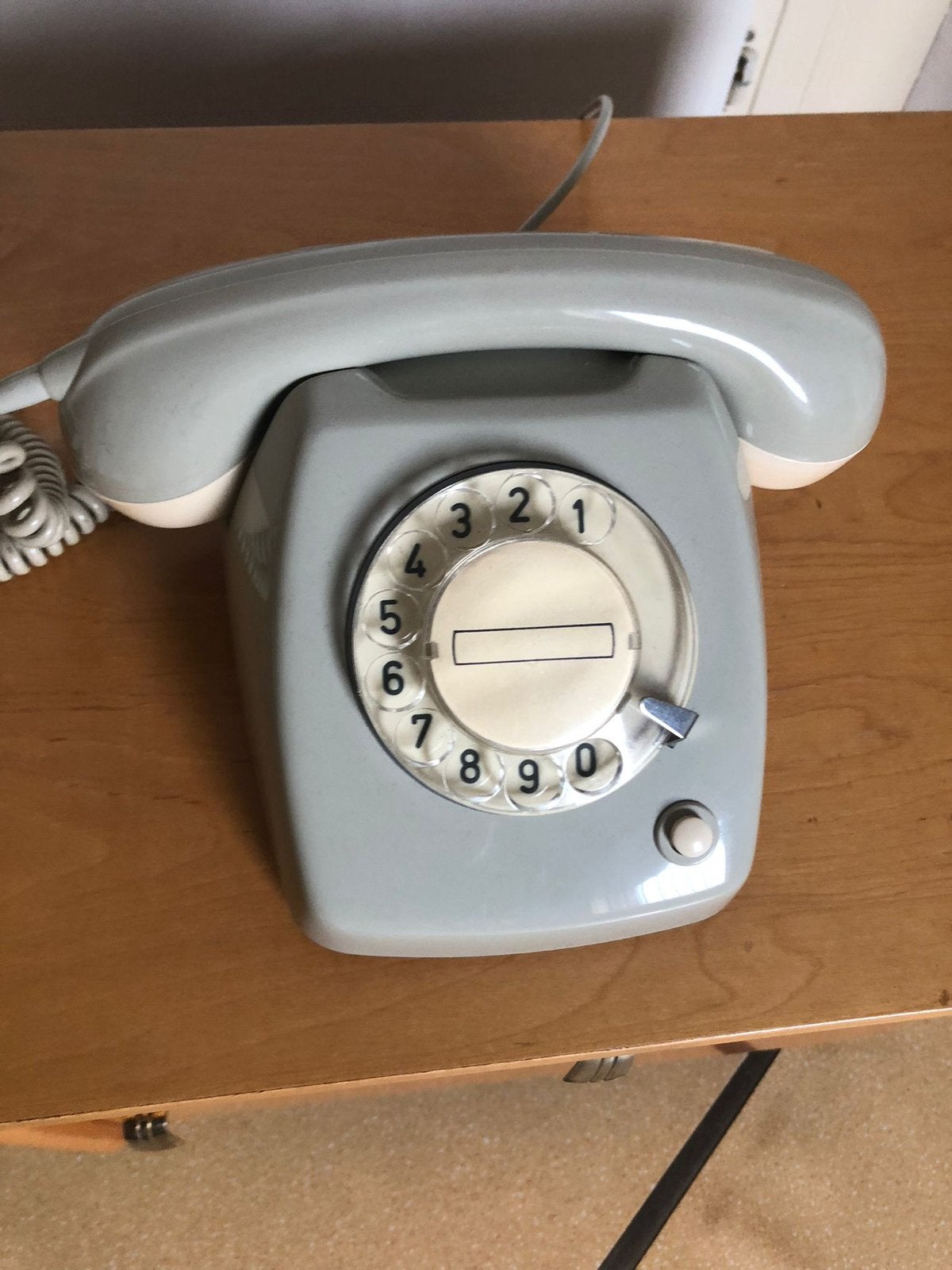 Oude telefoon - vintage telefoon, Ophalen, Zo goed als nieuw