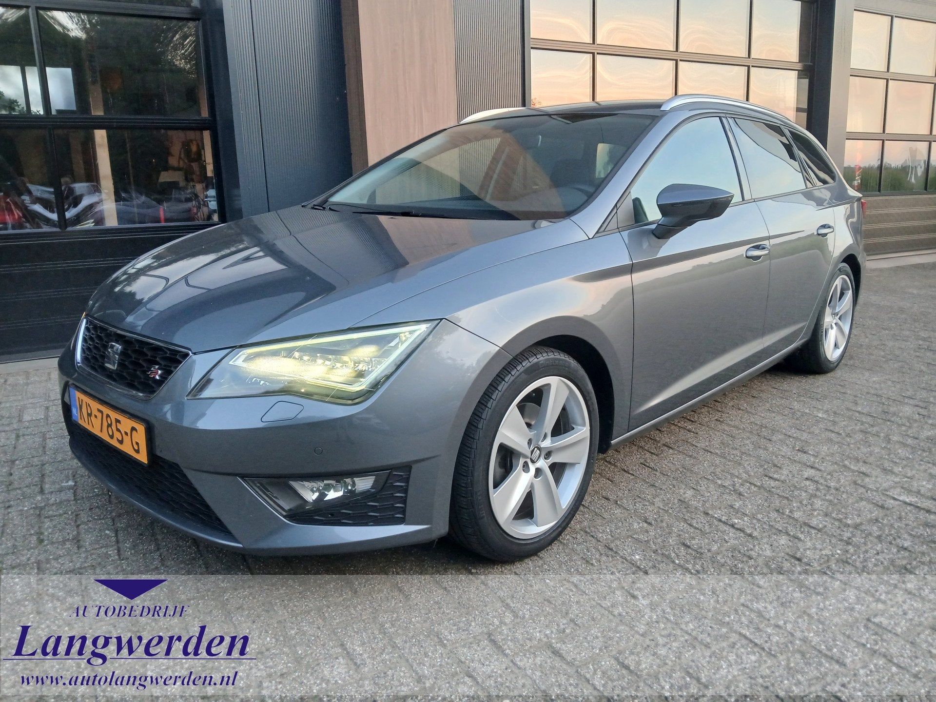 SEAT Leon ST 1.4 EcoTSI FR Connect / Trekhaak (bj 2016), Voorwielaandrijving, Gebruikt, Euro 6, 4 cilinders