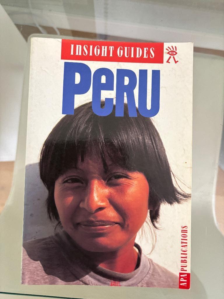 Peru insight guides, Ophalen of Verzenden, Reisgids of -boek, Gelezen, Overige merken