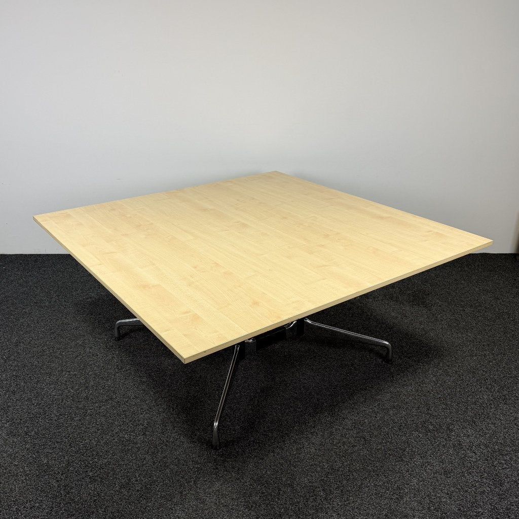 Vitra Eames Segmented Vergadertafel | 160 x 160 cm 26455, Ophalen, Gebruikt, 150 tot 200 cm, 150 tot 200 cm