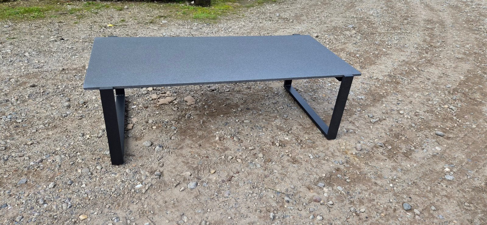 Nieuwe Tuintafel - Modern Design (130x64x40 cm), Ophalen of Verzenden, Nieuw, Rechthoekig