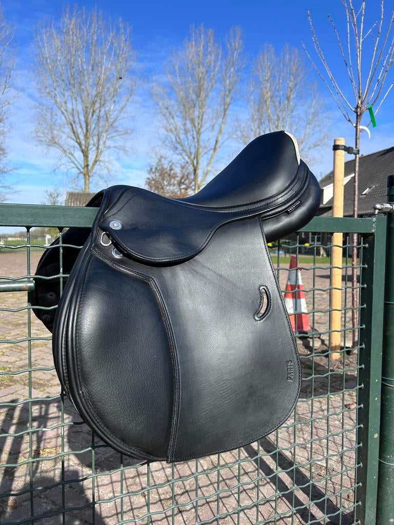Prestige paris 16 inch springzadel, Dieren en Toebehoren, Ophalen, Zo goed als nieuw, Springen